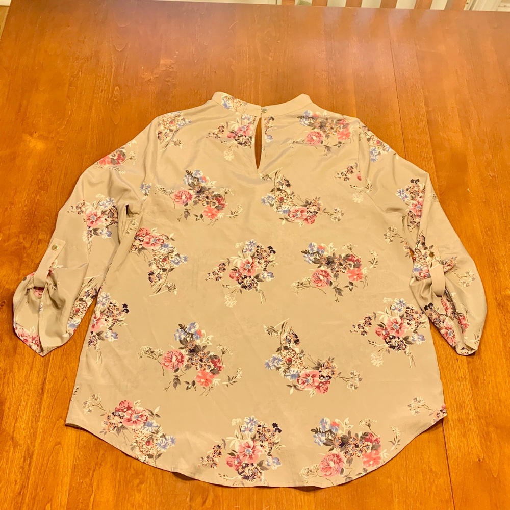 S.R by Sweet Rain Tan Floral 3/4 Sleeve Top - Picture 6 of 6